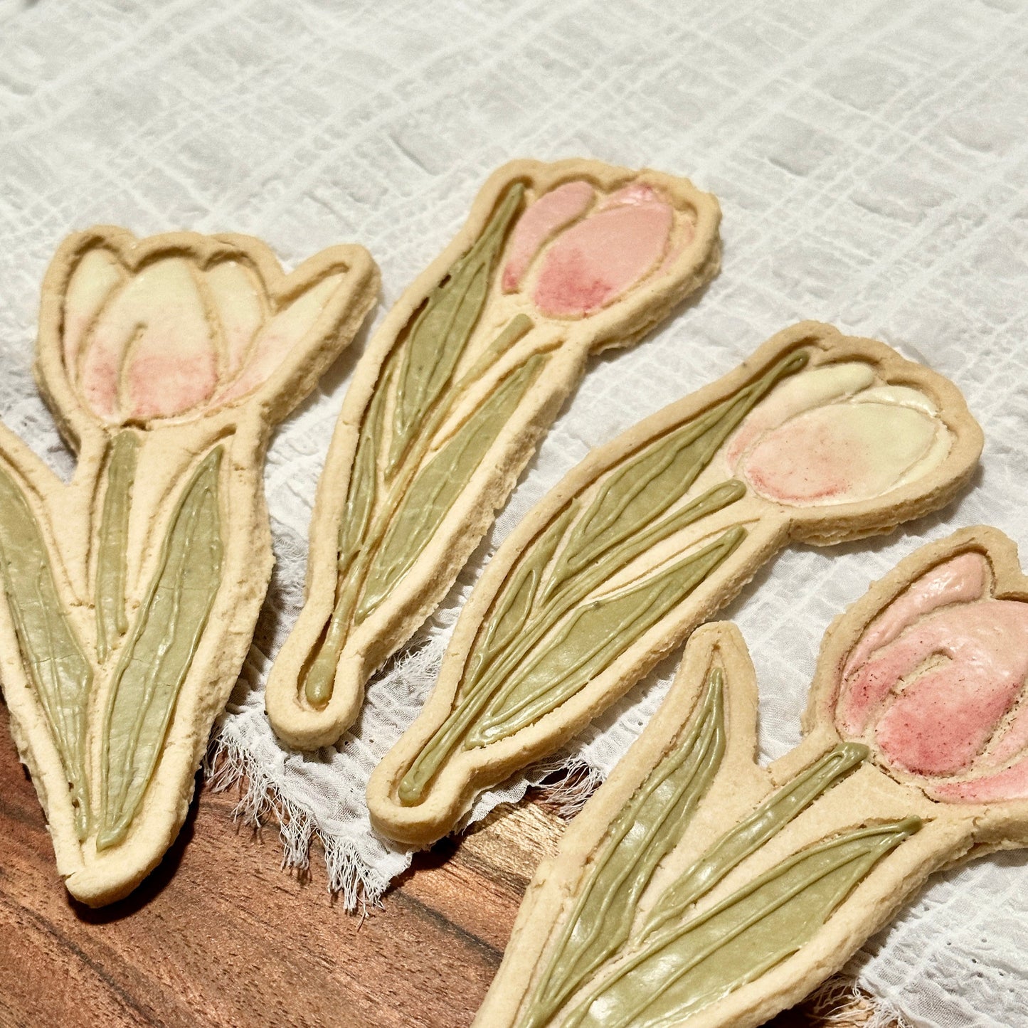 Tulip Pet Cookies | Handmade all natural Pet Cookies